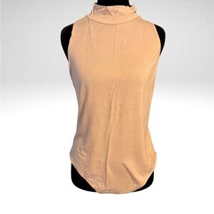 Women's light pink body suit